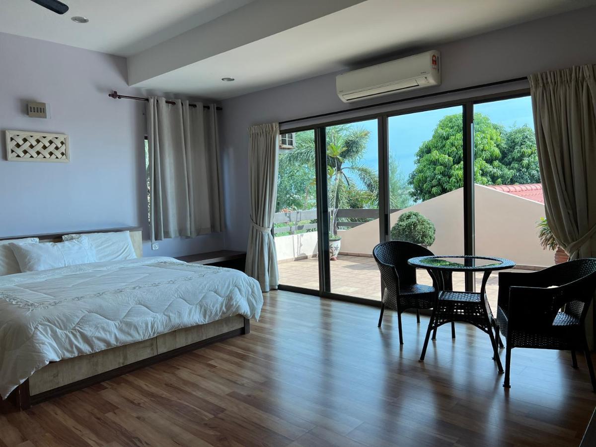Melaka Beachfront Villa With Pool ภายนอก รูปภาพ