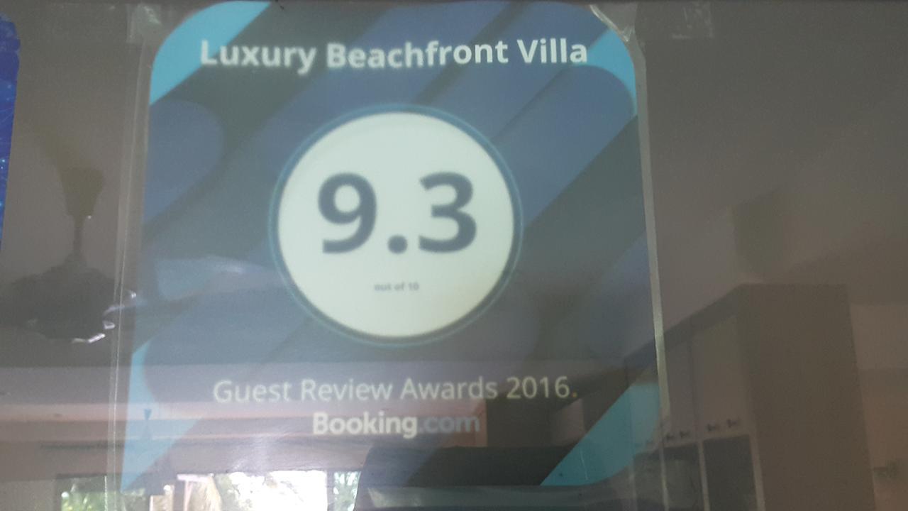 Melaka Beachfront Villa With Pool ภายนอก รูปภาพ